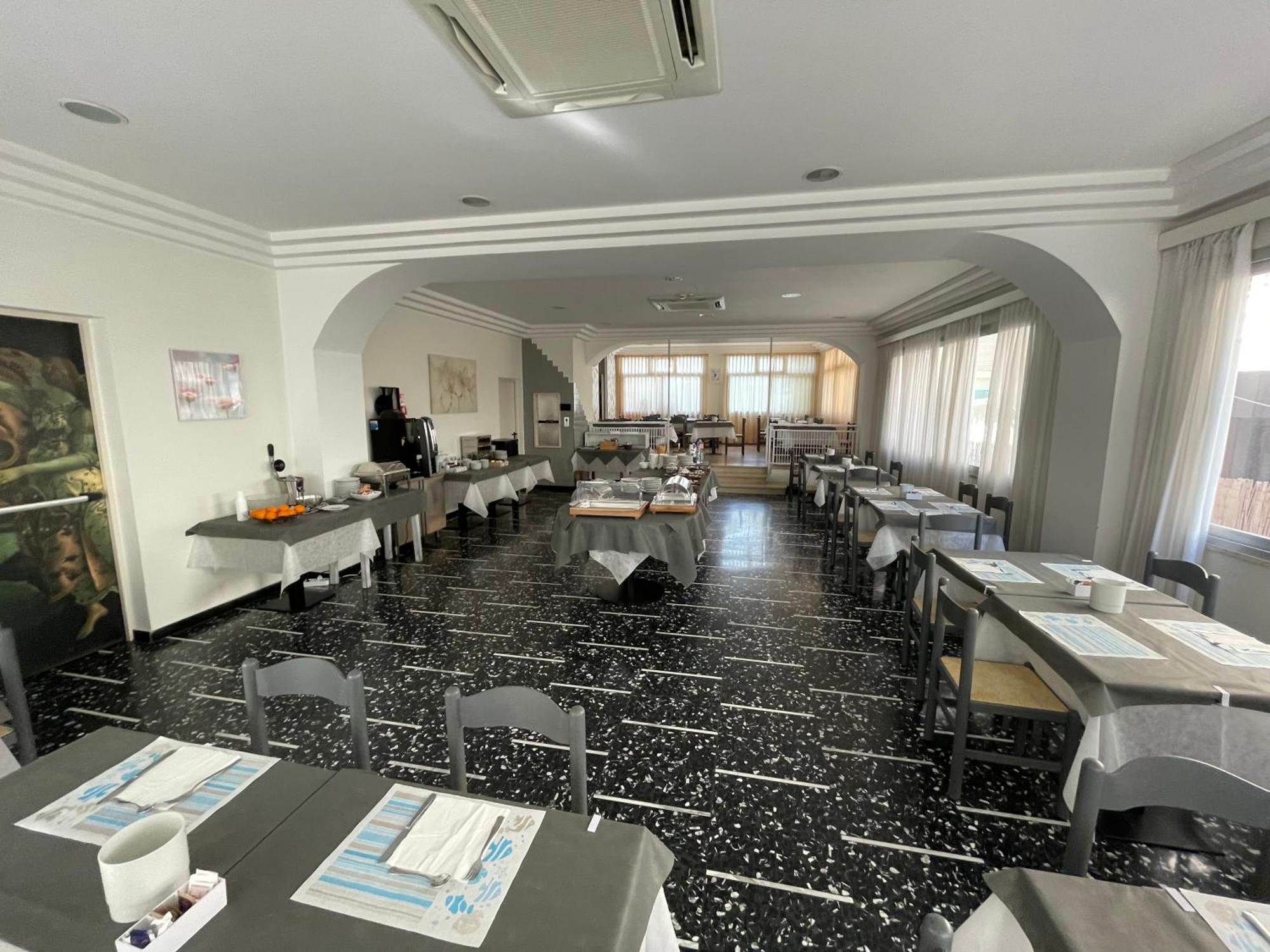 Couette-café D'annunzio Cattolica